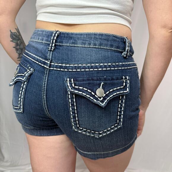 Cato Denim Shorts with Contrast Stitching Size 8 - Picture 2 of 9